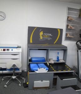 TOTAL FEET Ortho espace examen moulage semelles